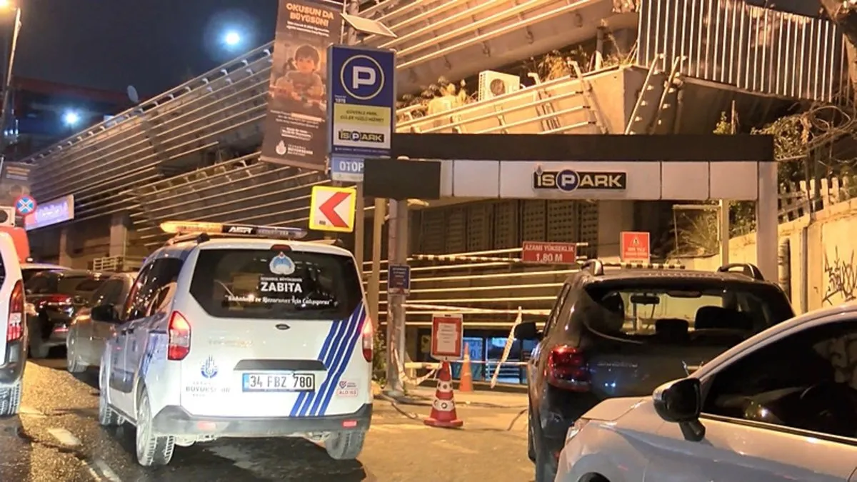 Beyoğlu’nda İSPARK otoparkının kolonları çatladı