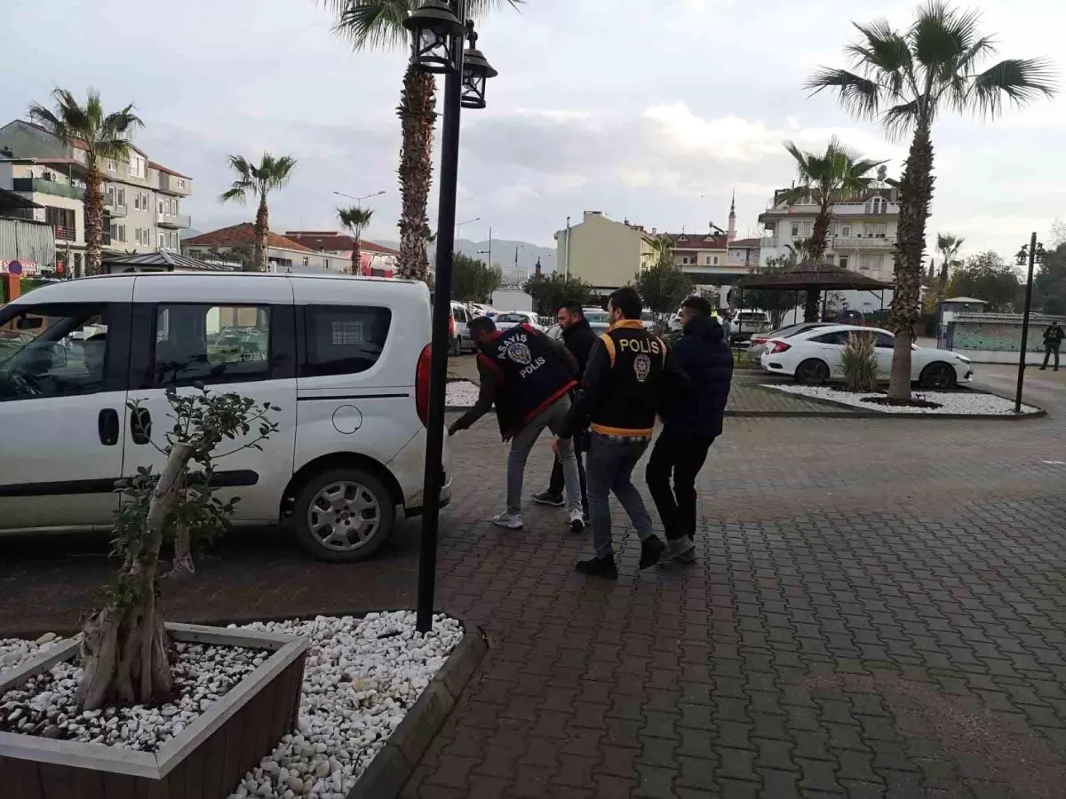 Fethiye’de Cep Telefonu Gaspı: İki Şahıs Tutuklandı