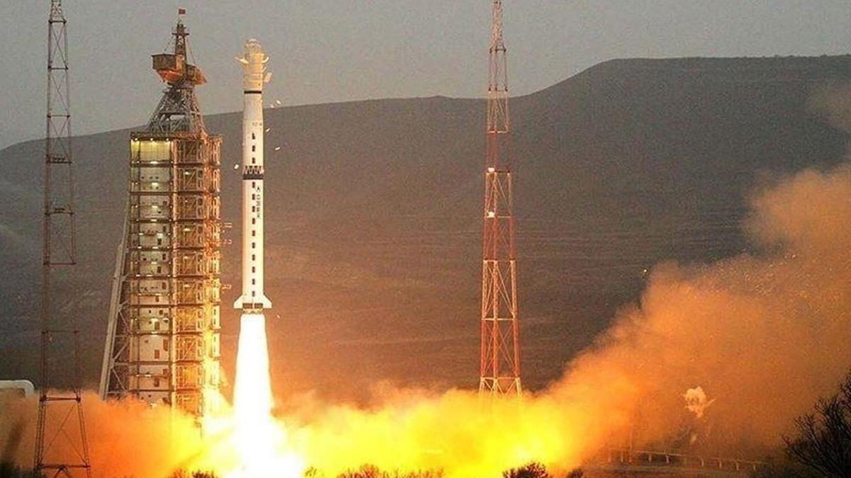 560’ncı başarılı taşıma görevi! Çin, “ChinaSat 10R” iletişim uydusunu fırlattı