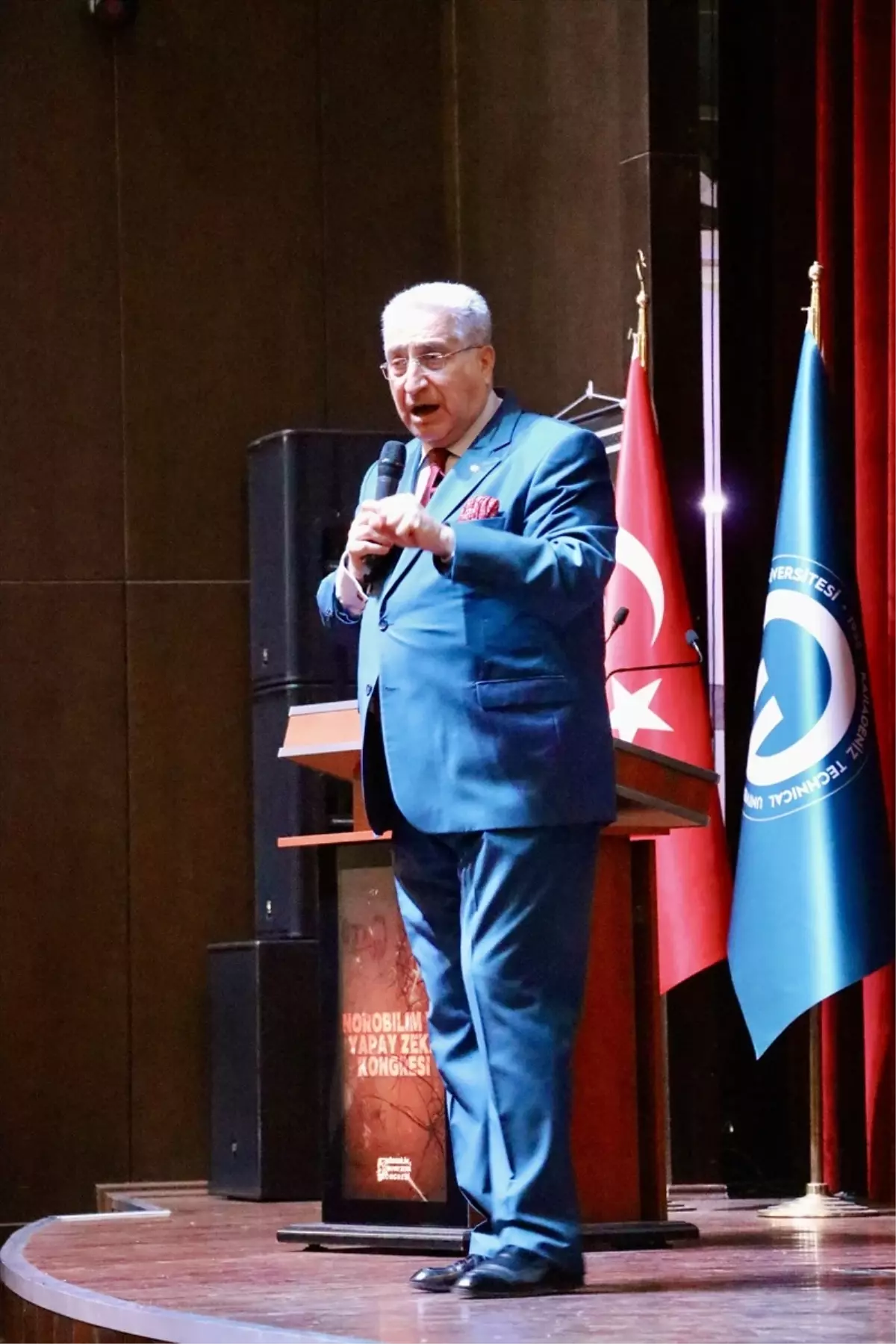 Nörobilim ve Yapay Zeka Kongresi Trabzon’da Devam Ediyor